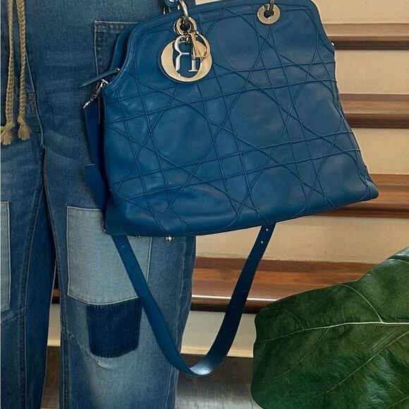 LADY DIOR Cannage Granville Leather Hangbag - Picture 5 of 17